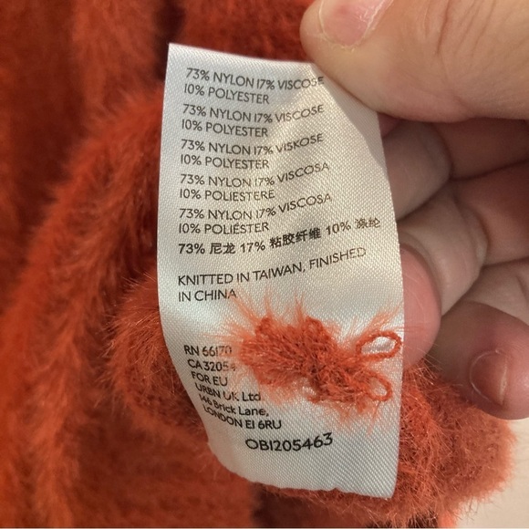 ANTHROPOLOGIE Sz XS Oversized Fuzzy Crew Neck Back Pleat Super Soft Sweater - Picture 7 of 11